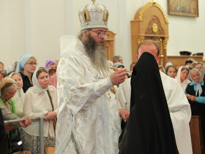 Праздничное всенощное бдение Праздничное всенощное бдение